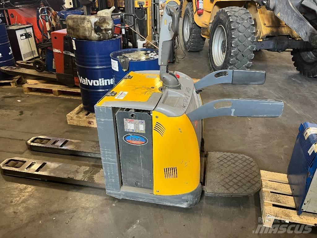 Atlet PLP89044/05 Meerij pallettruck met platform