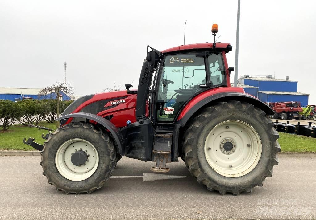 Valtra T 234 A Tractoren