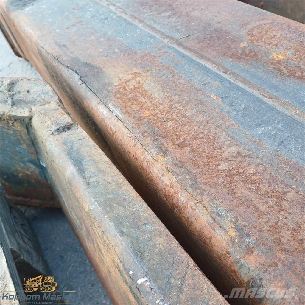 Loglift 111 Uitrijwagenkranen