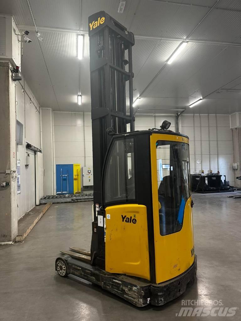 Yale MR 16 H Reachtruck voor hoog niveau