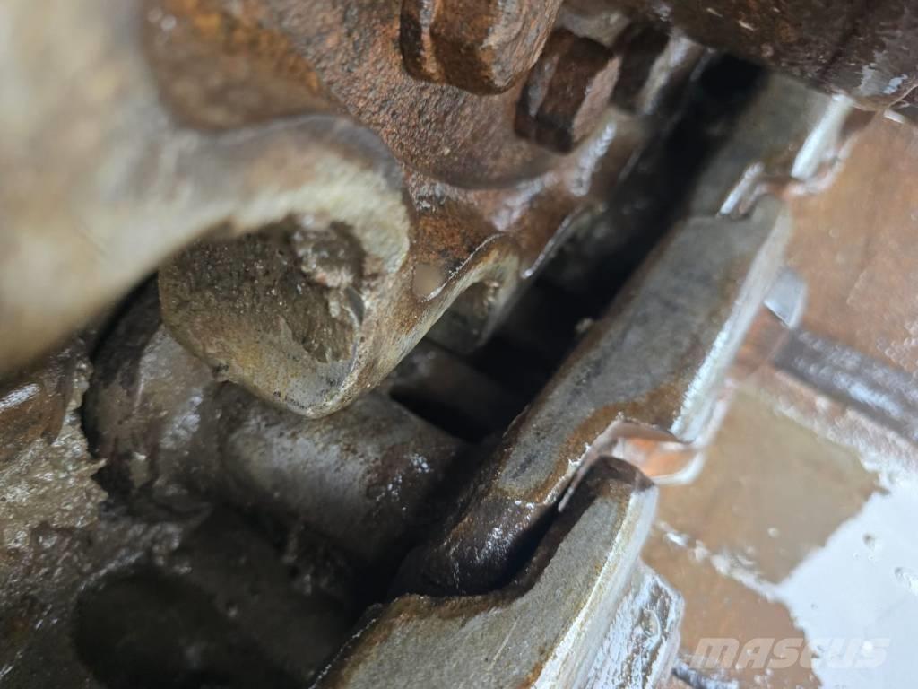 Hitachi ZX 210 Rupsgraafmachines