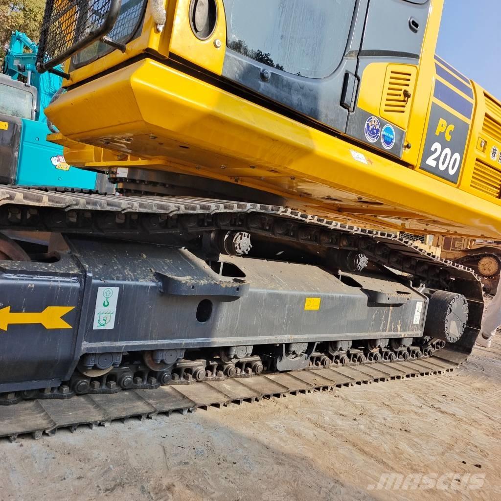 Komatsu PC 200-8 Rupsgraafmachines