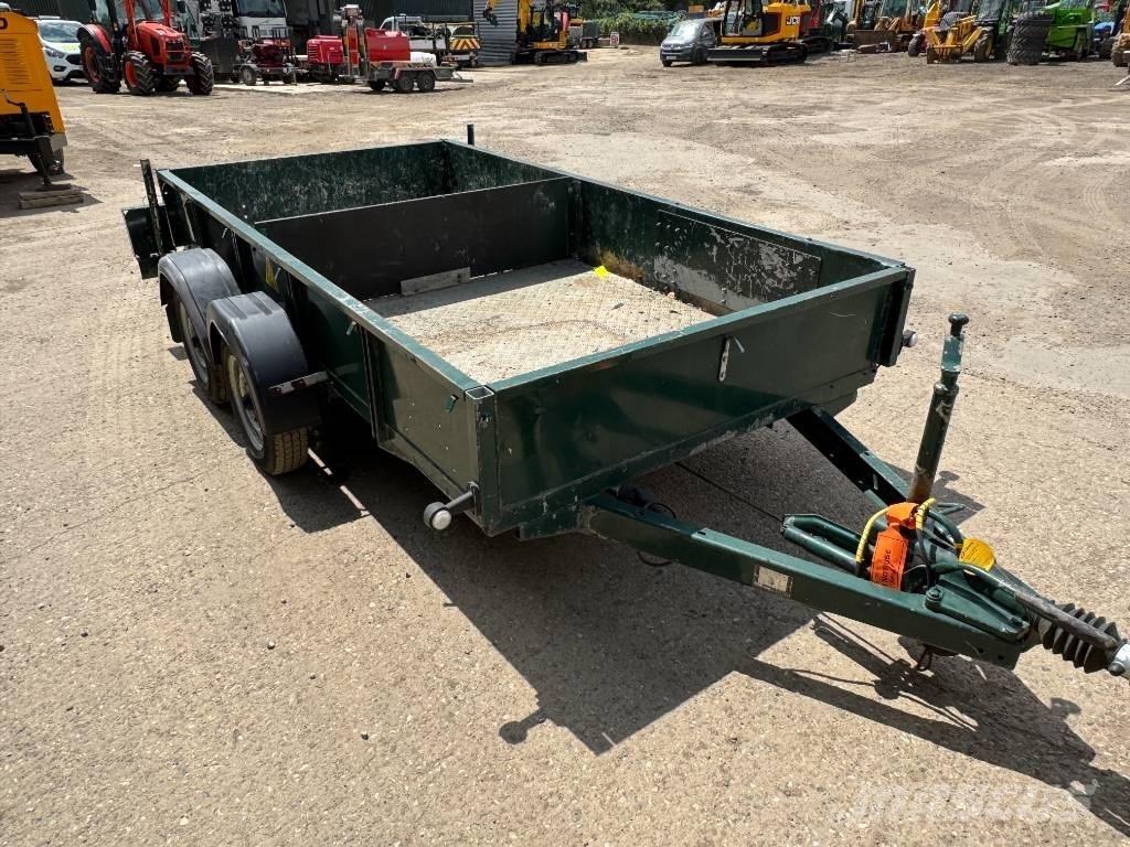  MEREDITH & EYRE 8 X 5 Gesloten opbouw trailers