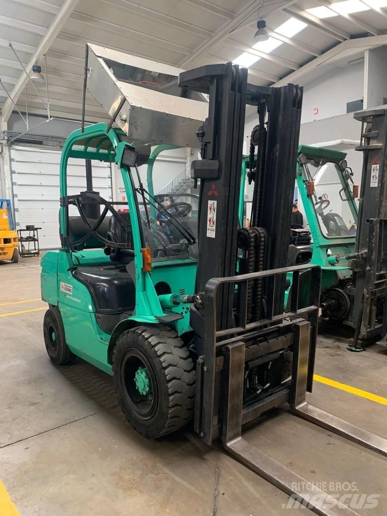 Mitsubishi FD35N Diesel heftrucks