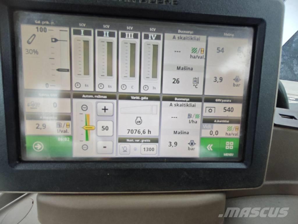 John Deere 6215 R Tractoren