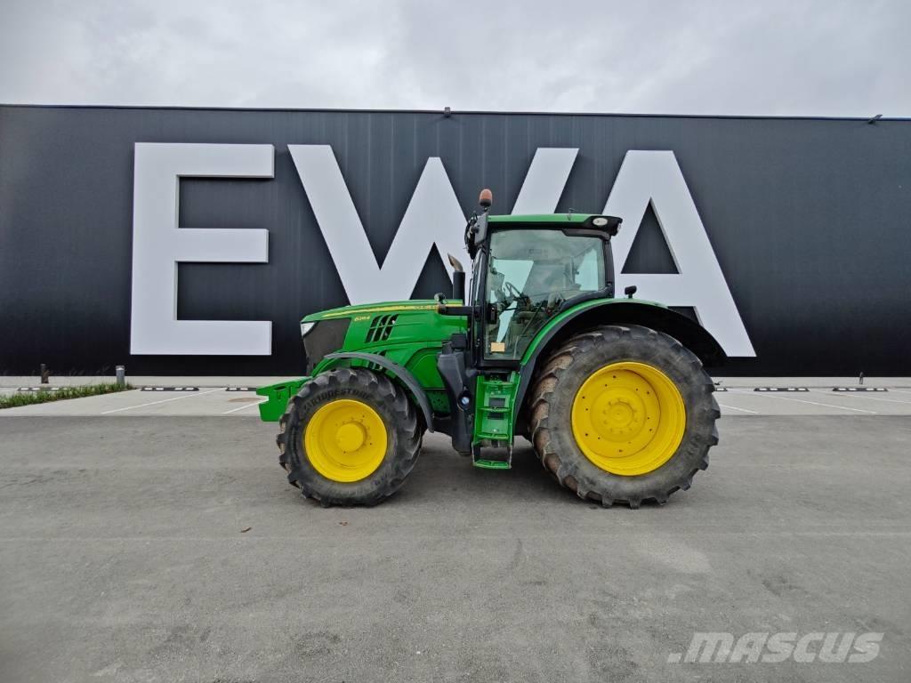 John Deere 6215 R Tractoren