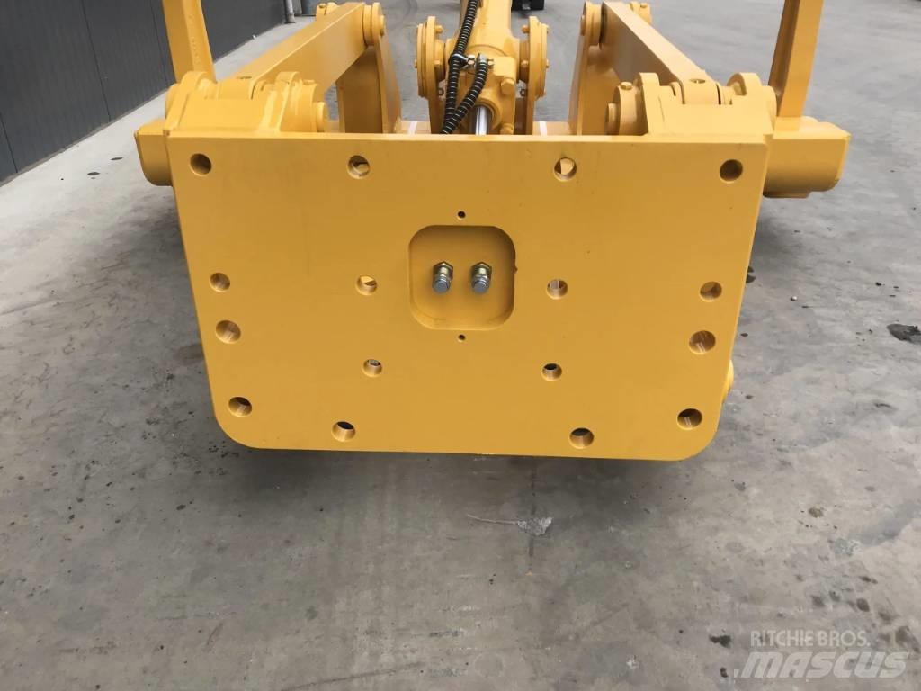 Komatsu D65 Wegopbrekers