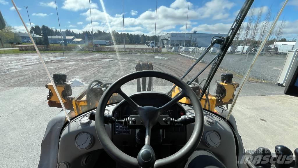 Volvo L 120 G Wielladers