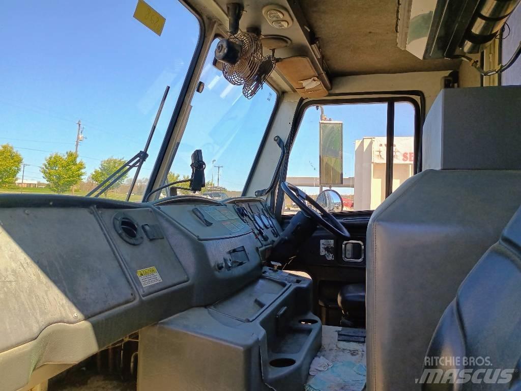  2011 Crane Carrier Vuilniswagens