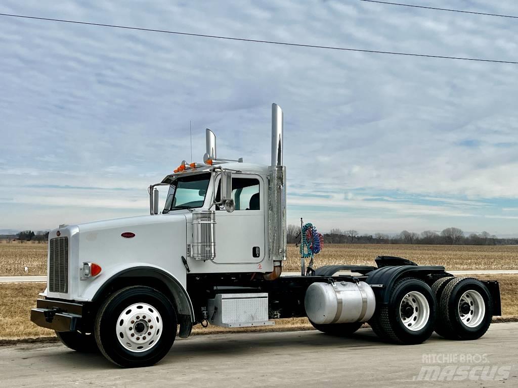 Peterbilt 367 Trekkers