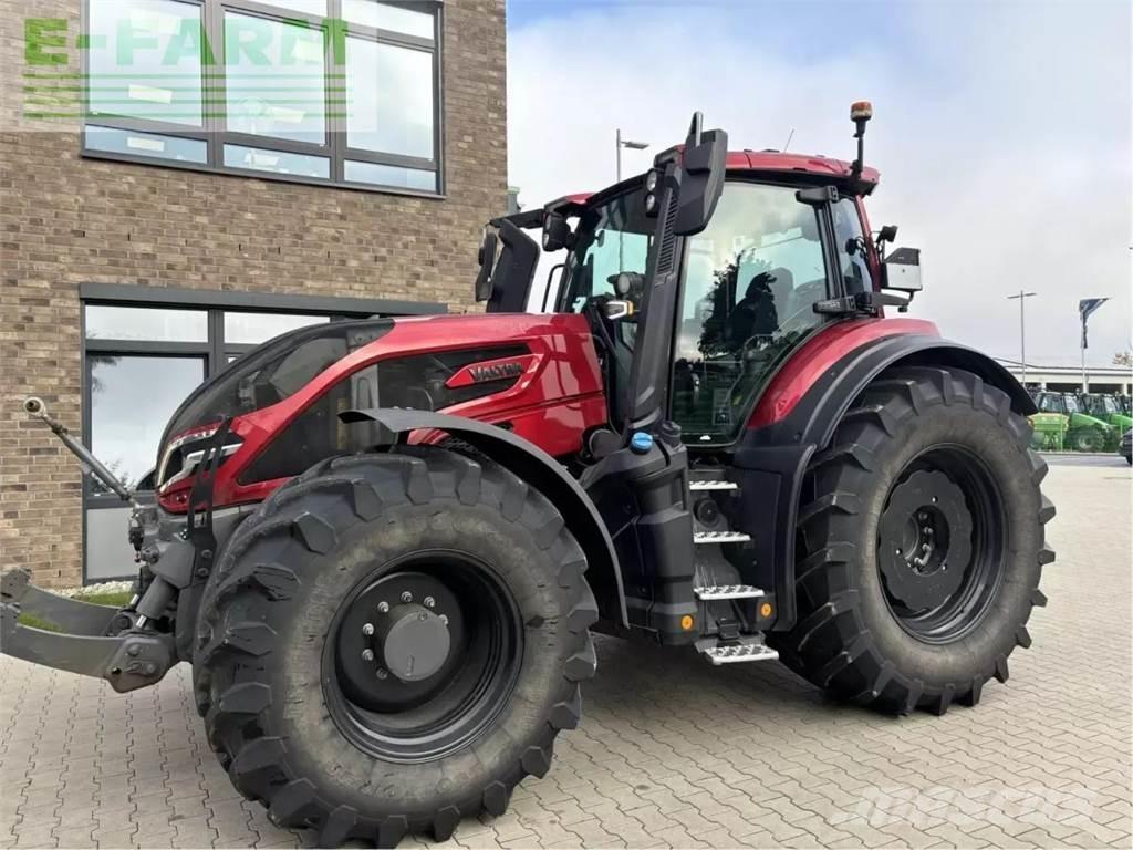 Valtra q265 Tractoren