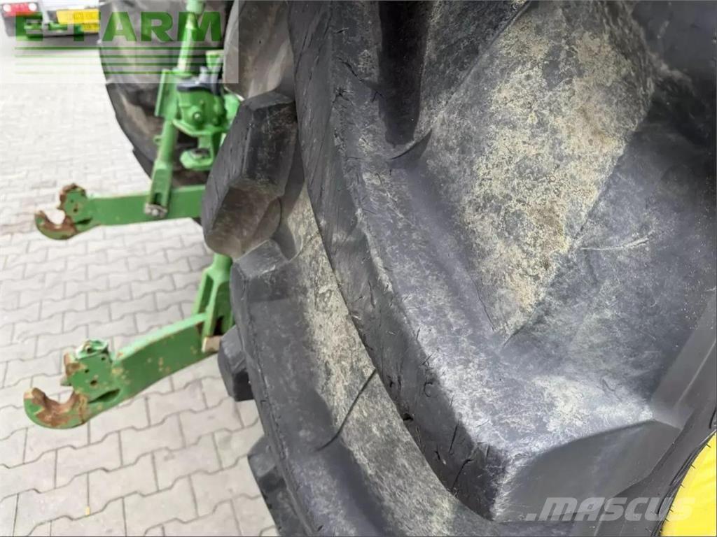 John Deere 6250 r Tractoren
