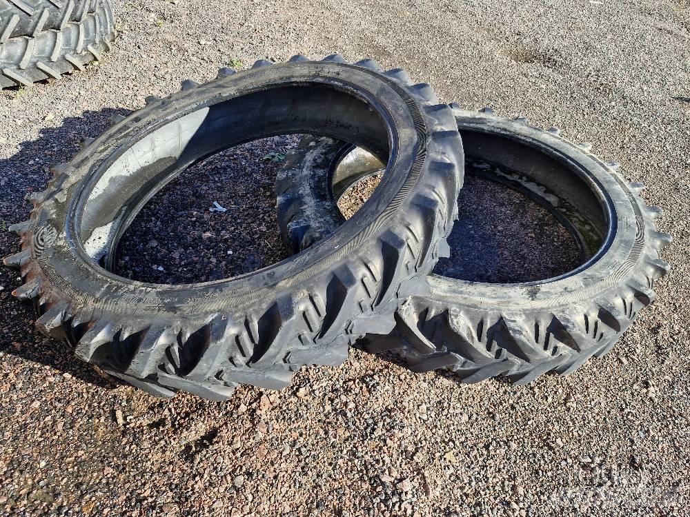 Kleber 12,4-R46 Banden, wielen en velgen
