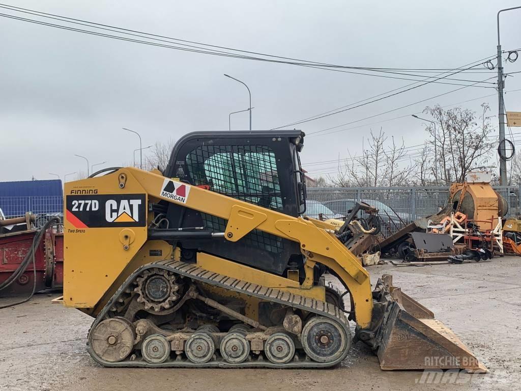 CAT 277 D Schrankladers