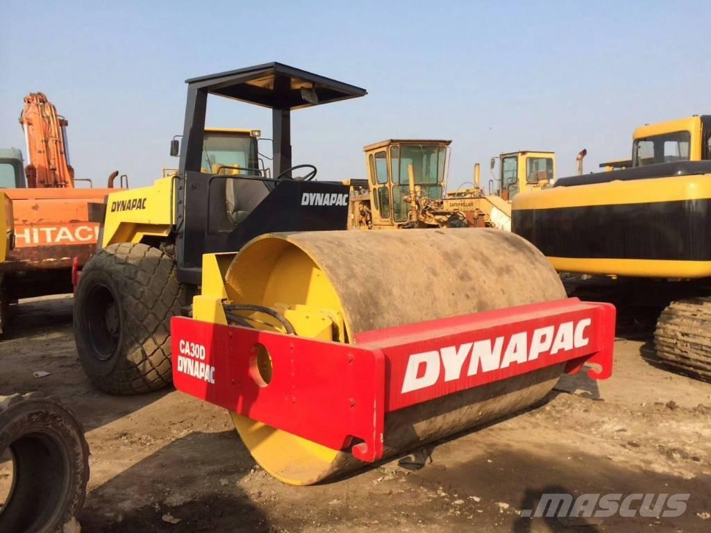 Dynapac CA 30 D Trilrolwalsen