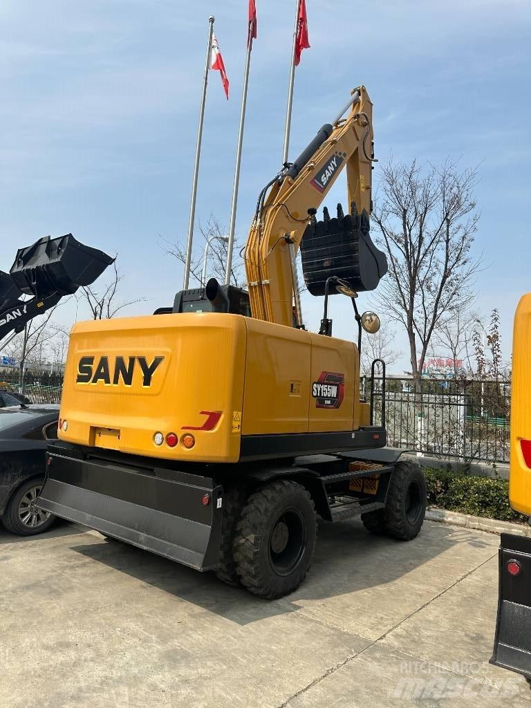 Sany SY65W Wielgraafmachines