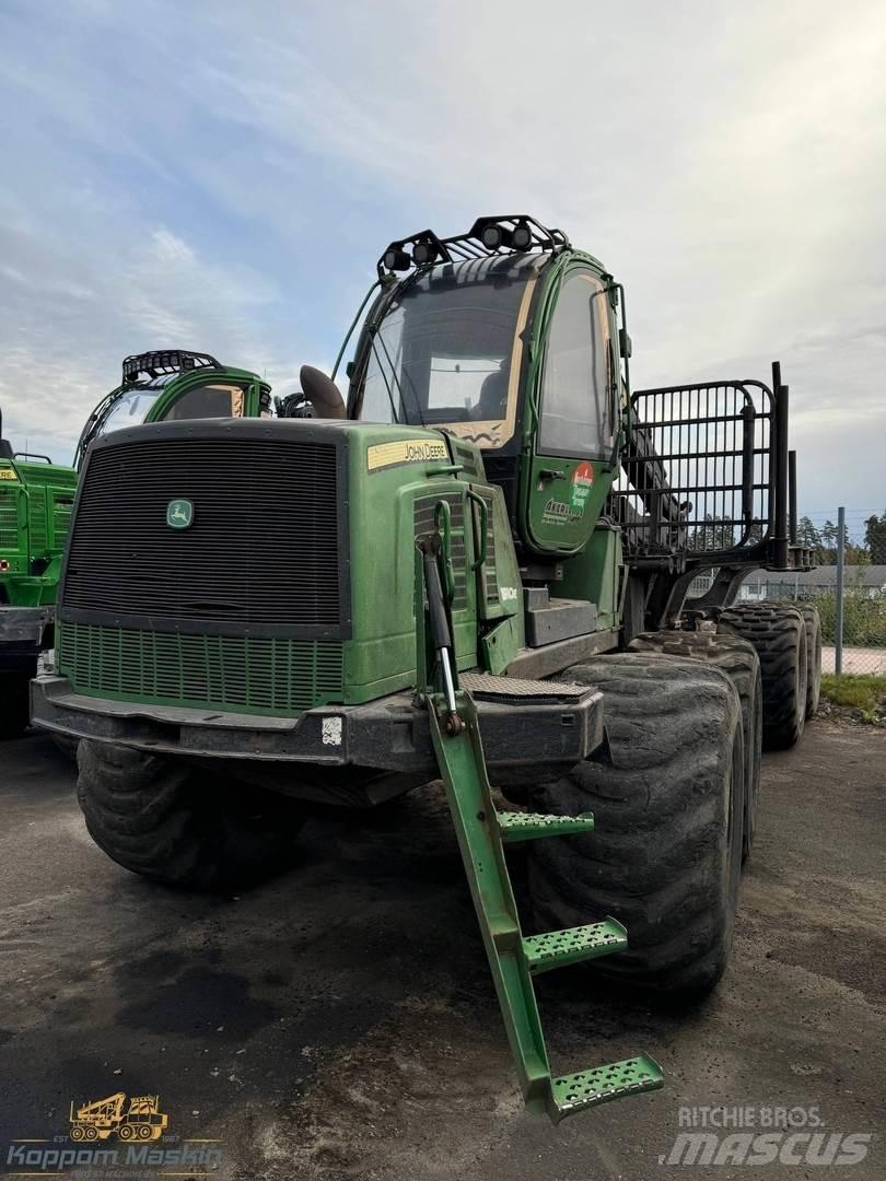 John Deere 1910E Forwarders