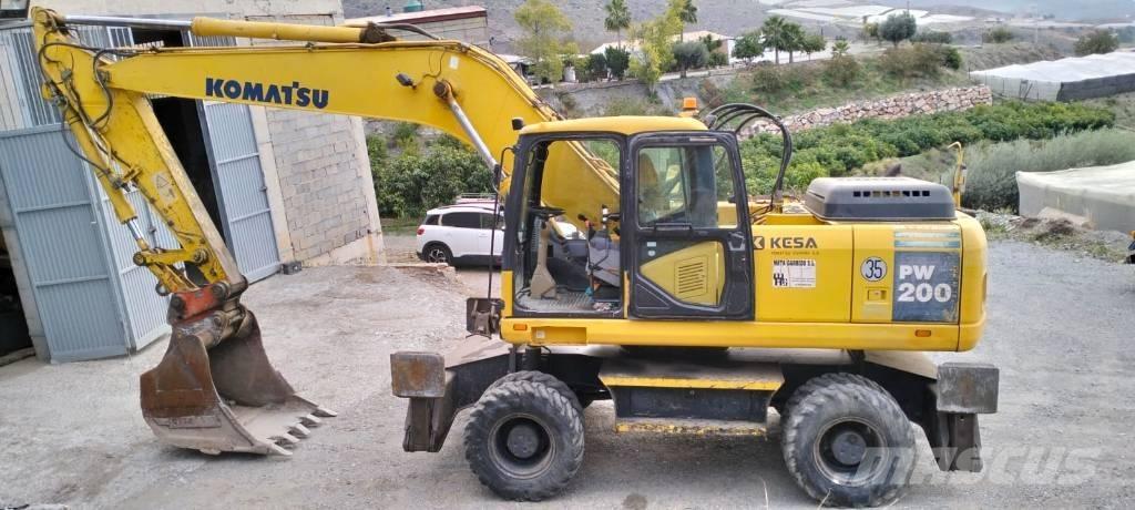 Komatsu PW 200-7 Wielgraafmachines