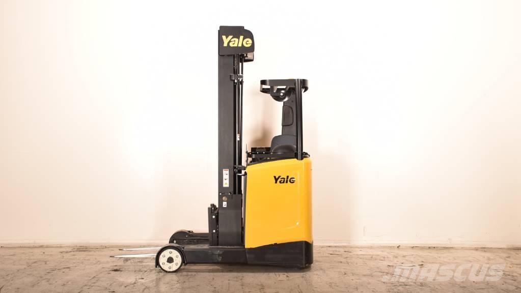 Hyster MR 14 Reachtruck voor hoog niveau