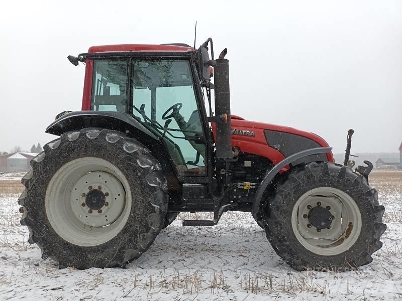 Valtra A 93 HITECH Tractoren
