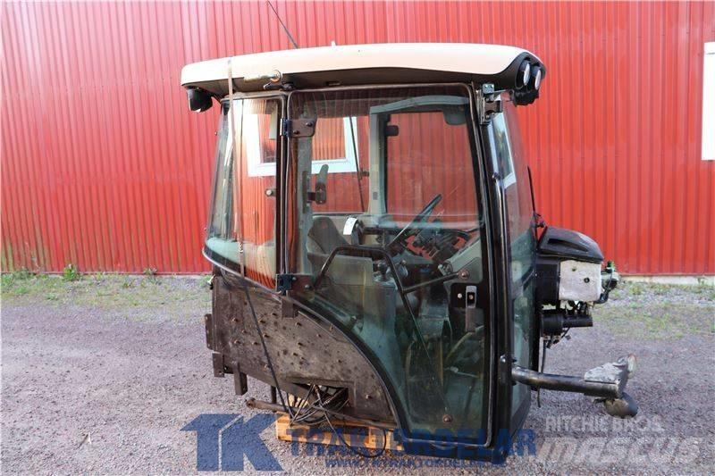 CLAAS 840 Cabine en interieur
