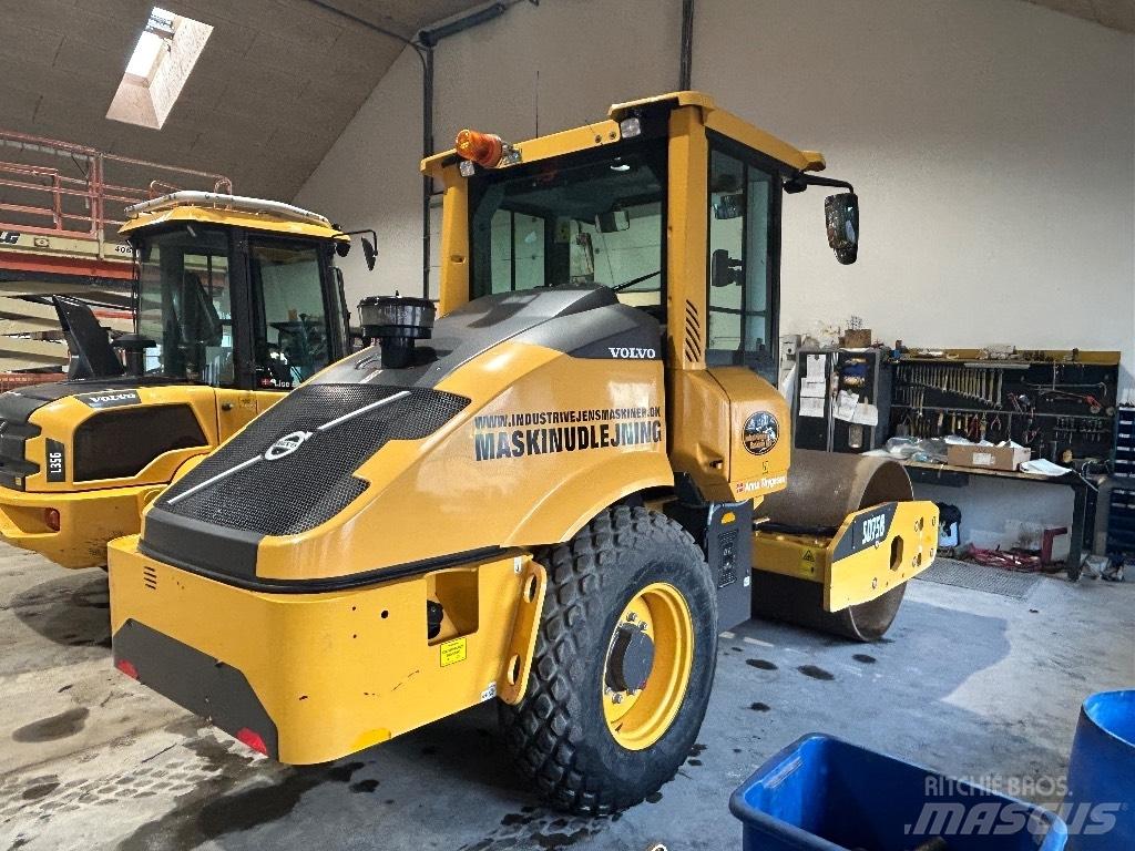 Volvo SD 75 Trilrolwalsen