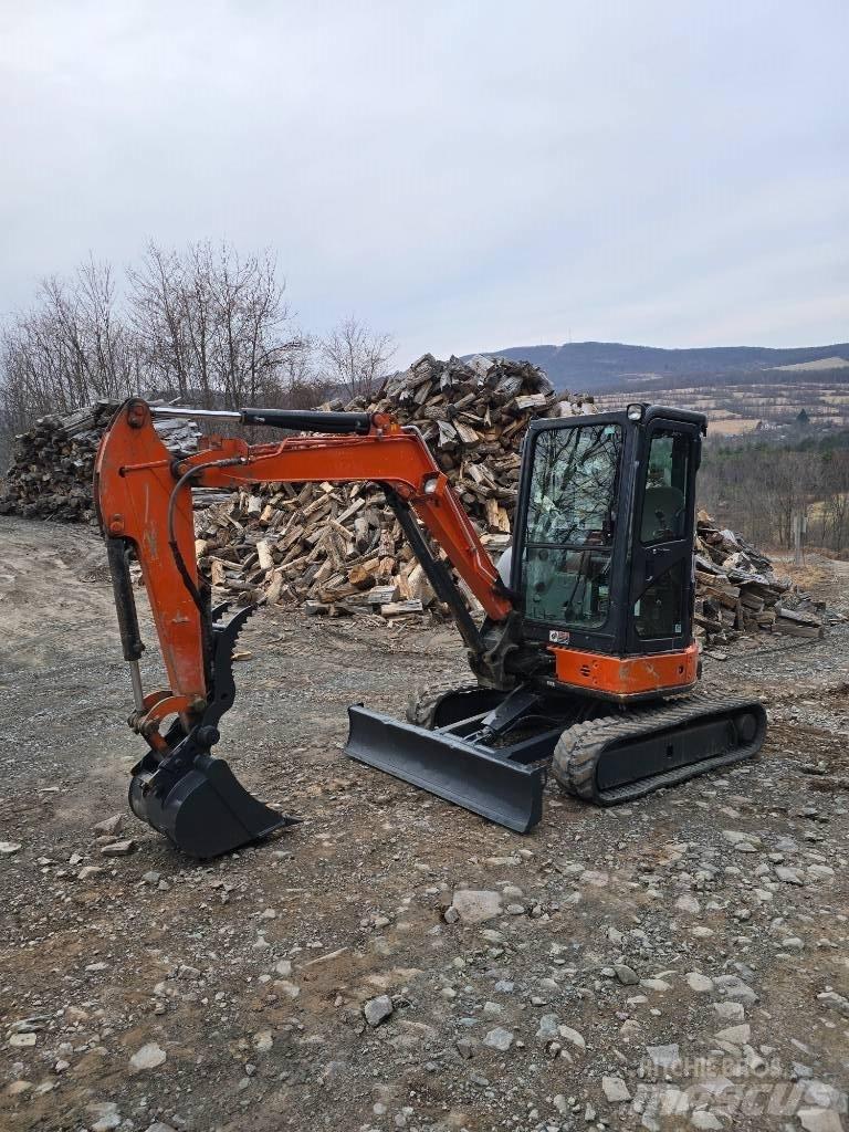 Hitachi ZX35 Minigraafmachines < 7t