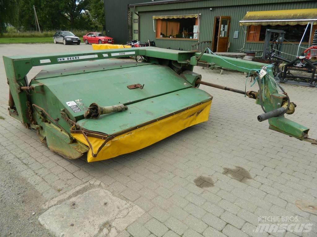 John Deere 1320 Maaikneuzers