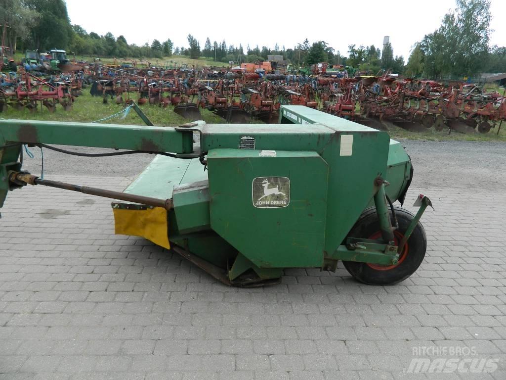 John Deere 1320 Maaikneuzers