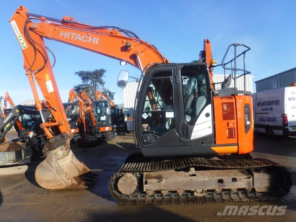 Hitachi ZX 135 US-6 Rupsgraafmachines