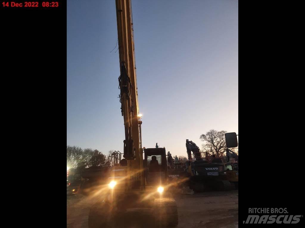 Komatsu PC210LC Graafmachines Long Reach