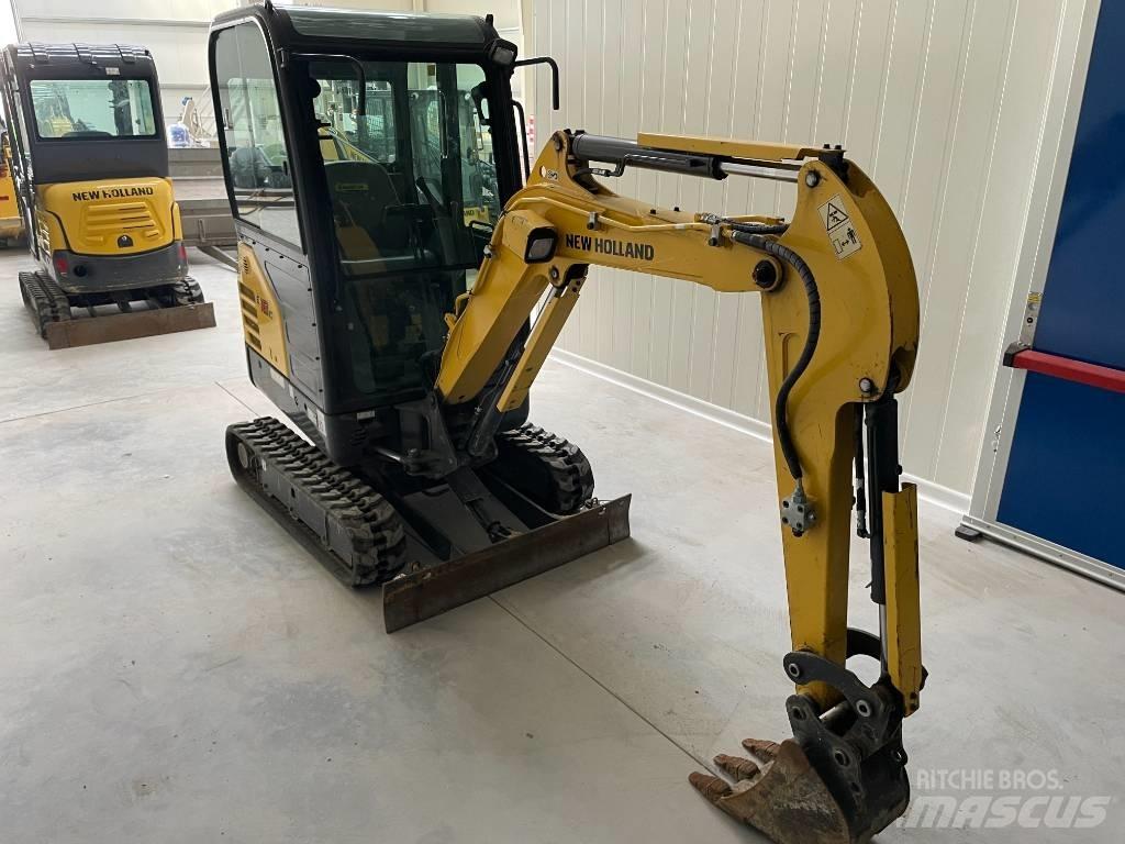New Holland E 18 C Minigraafmachines < 7t