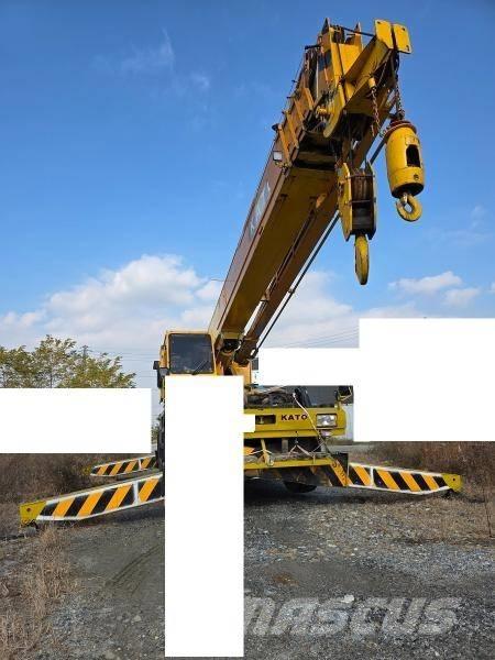 Kato KR 35 H-3 Ruwterrein kranen