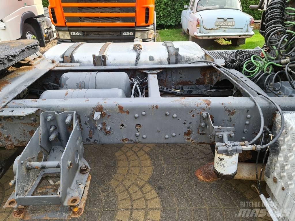 Scania 114L340 Trekkers