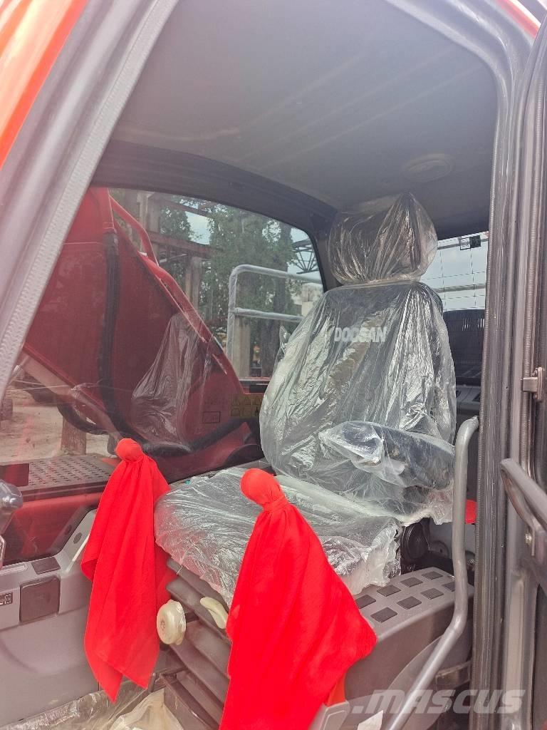 Doosan DX 225 Rupsgraafmachines