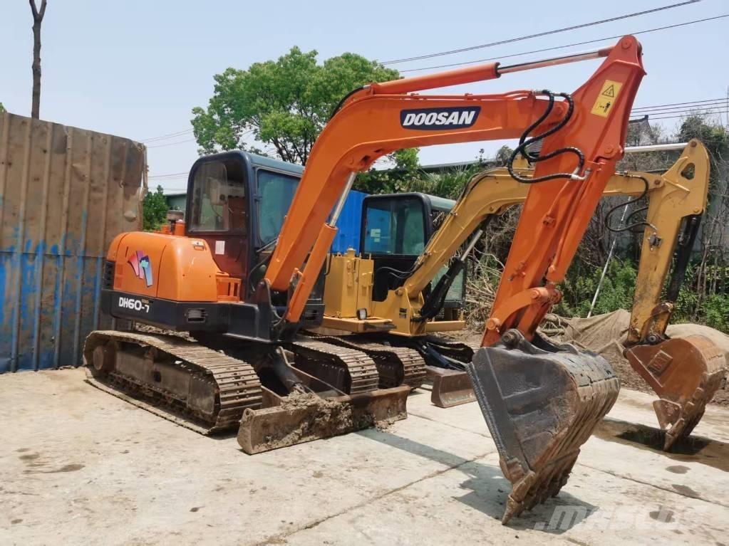 Doosan DH 60-7 Minigraafmachines < 7t