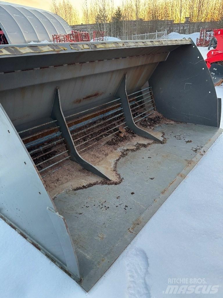 Snowek S2500 Zand- en zoutstrooimachines