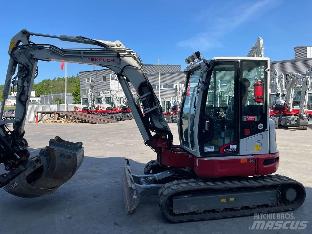 Takeuchi TB 257 FR Minigraafmachines < 7t