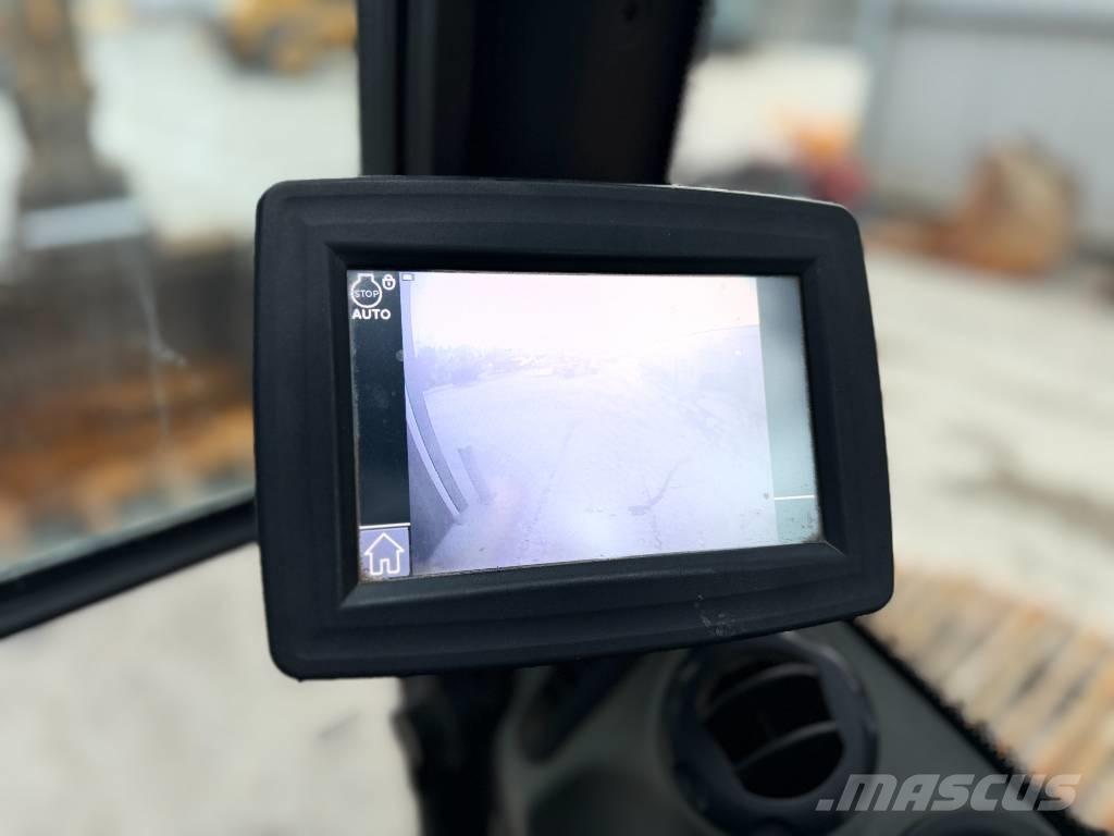 Liebherr R922 SLC Rupsgraafmachines