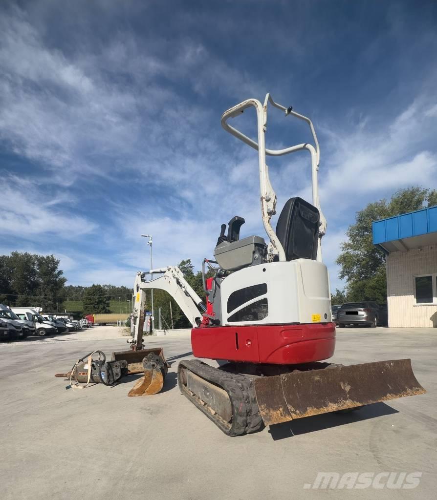 Takeuchi TB 210 R Minigraafmachines < 7t