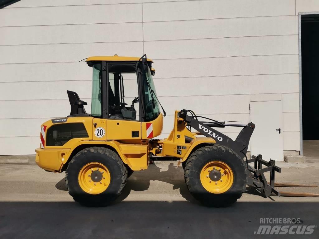 Volvo Radlader L30G Wielladers