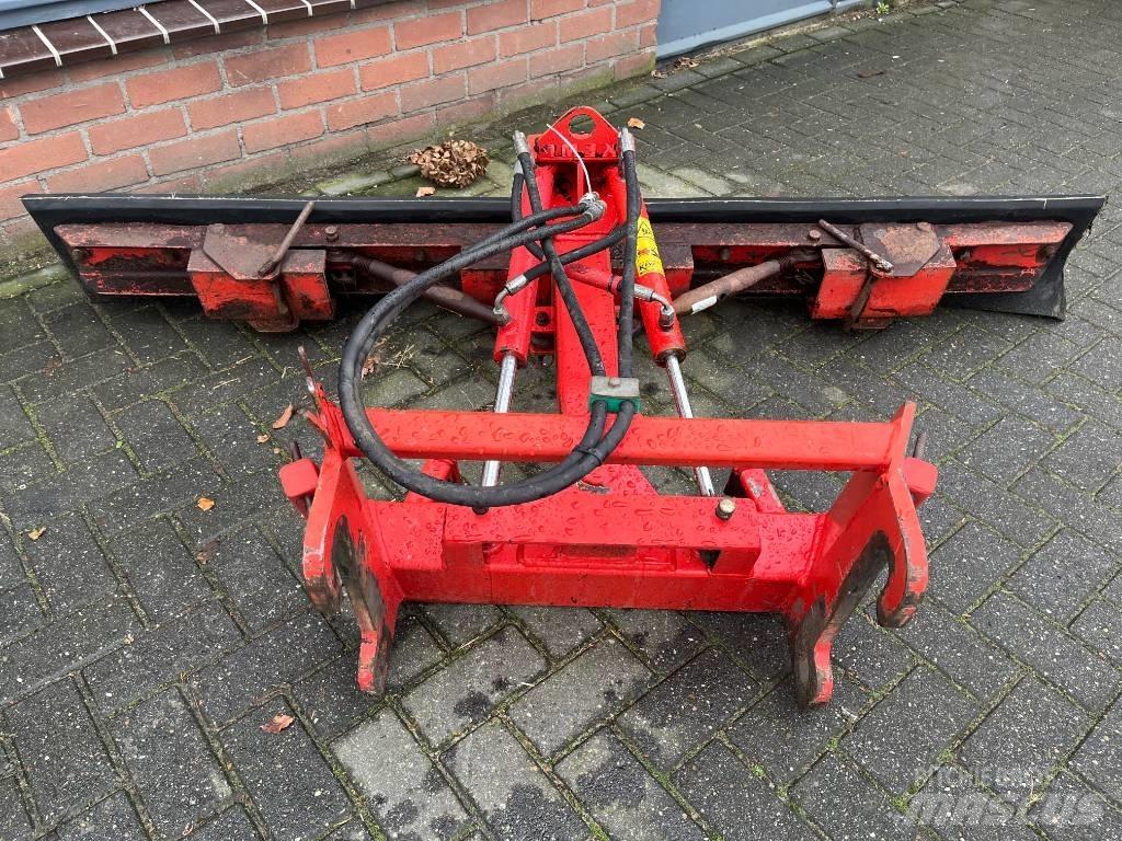 Kemp 2200 voerschuif Uitkuilmachines