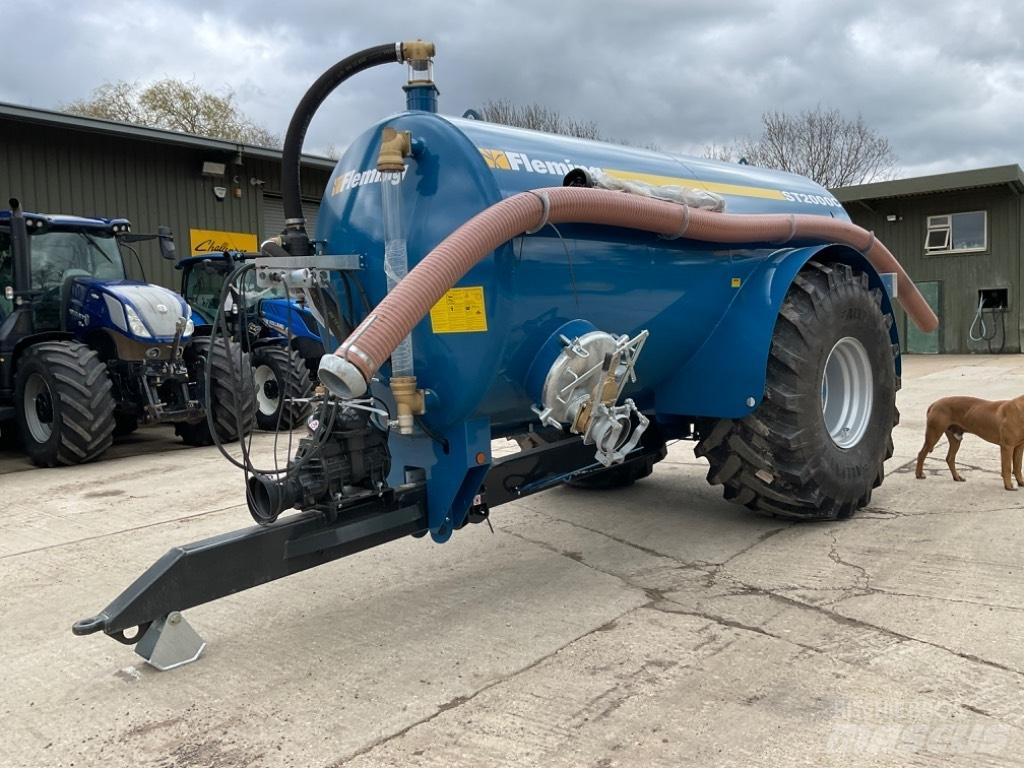 Fleming ST2000 Drijfmesttanks