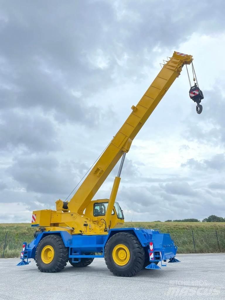 Terex RT555-1 Ruwterrein kranen