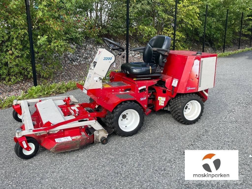 Ventrac 3200 Rijmaaiers