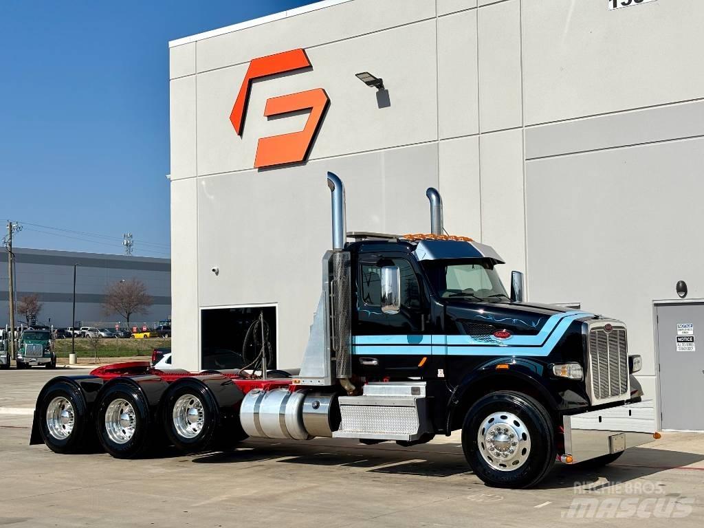 Peterbilt 567 Trekkers