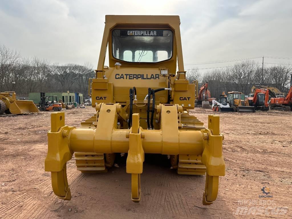 CAT D7G Rupsdozers