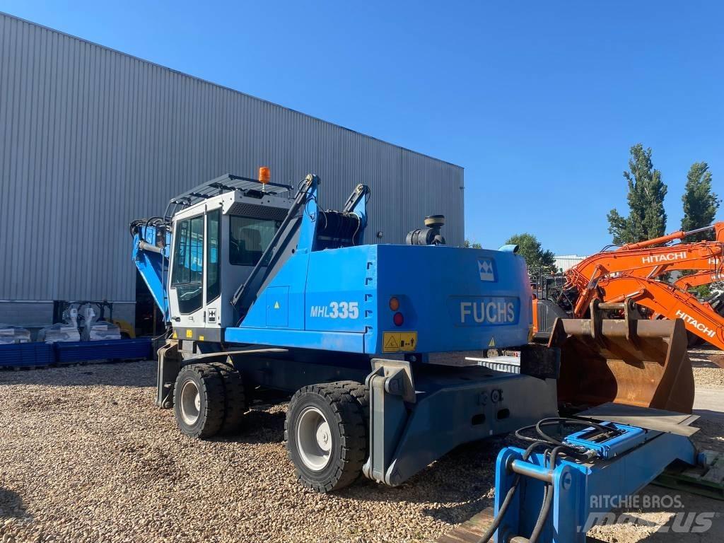 Fuchs MHL 335 Waste / industry handlers