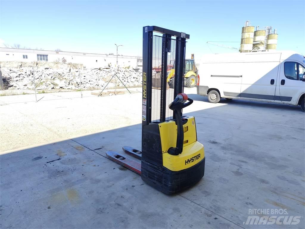 Hyster S1.0E Stapelaar meeloop