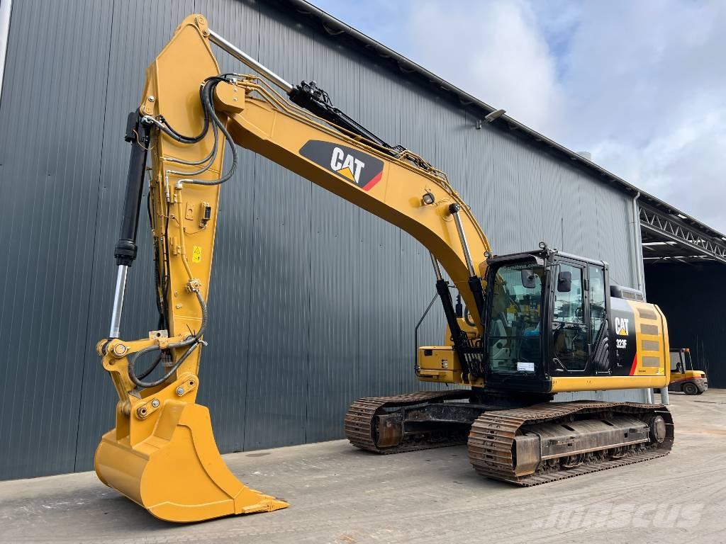 CAT 323F L Rupsgraafmachines
